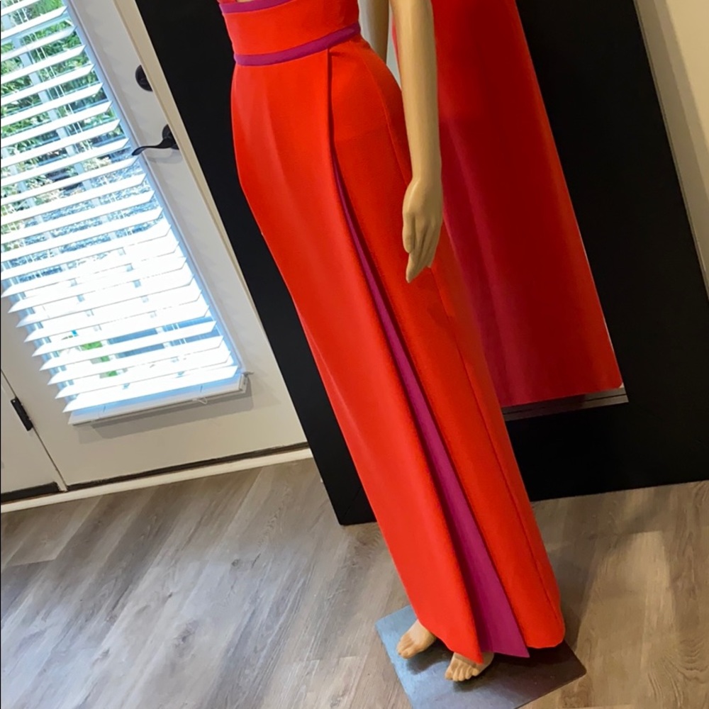 BCBG MaxAzria Evening Gown Brand New, Size 0. - Picture 3 of 8